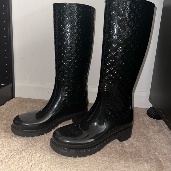 100% Authentic Louis Vuitton Splash Boots - Picture 2 of 7